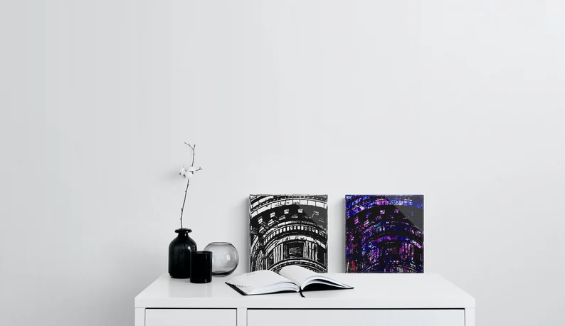 Acrylglas-Block vom New Yorker Flatiron Building in hochwertiger Druckqualität – perfekt für New York-Fans! Schwarz auf Weiss-Druck vom Original, vom Künstler signiert und mit Zertifikat. Limitierte Ausgabe,  in 2 Größen.