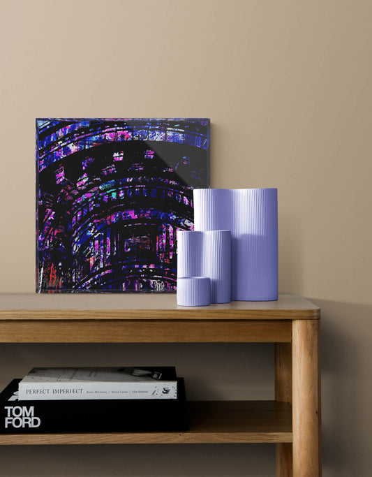 Acrylglas-Block vom New Yorker Flatiron Building in hochwertiger Druckqualität – perfekt für New York-Fans! Mehrfarben-Druck vom Original, vom Künstler signiert und mit Zertifikat. Limitierte Ausgabe,  in 2 Größen.